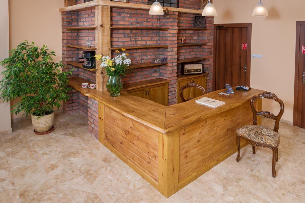 Vera Hotel Sulechów Екстериор снимка