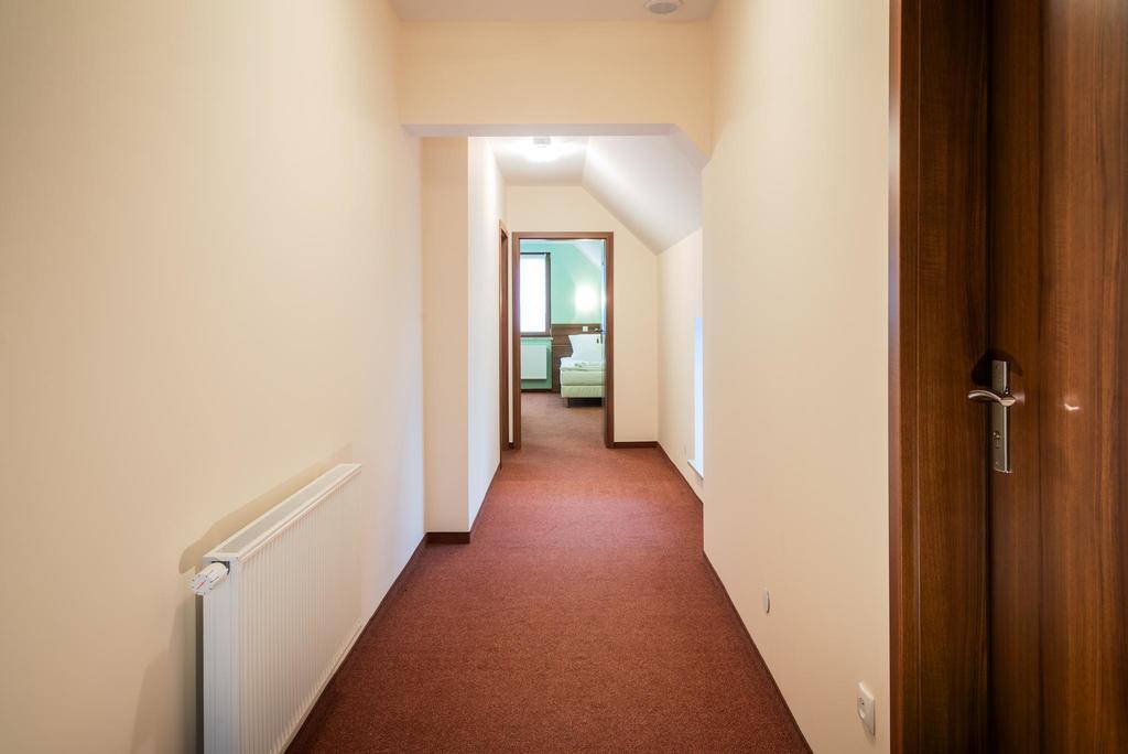 Vera Hotel Sulechów Екстериор снимка