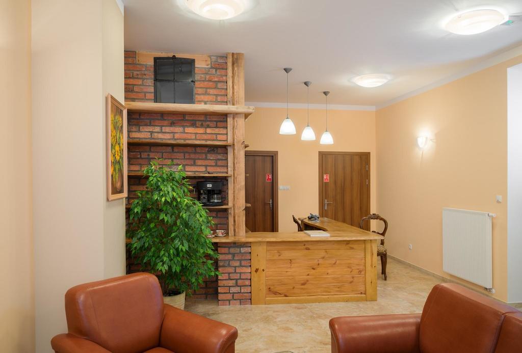Vera Hotel Sulechów Екстериор снимка