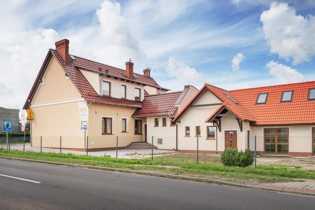 Vera Hotel Sulechów Екстериор снимка