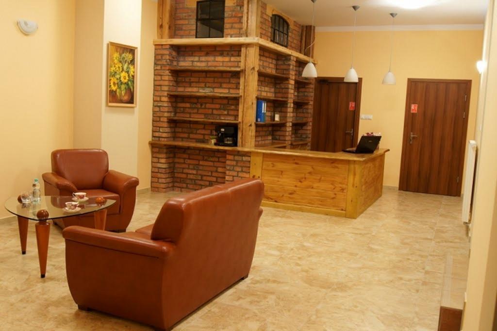 Vera Hotel Sulechów Екстериор снимка