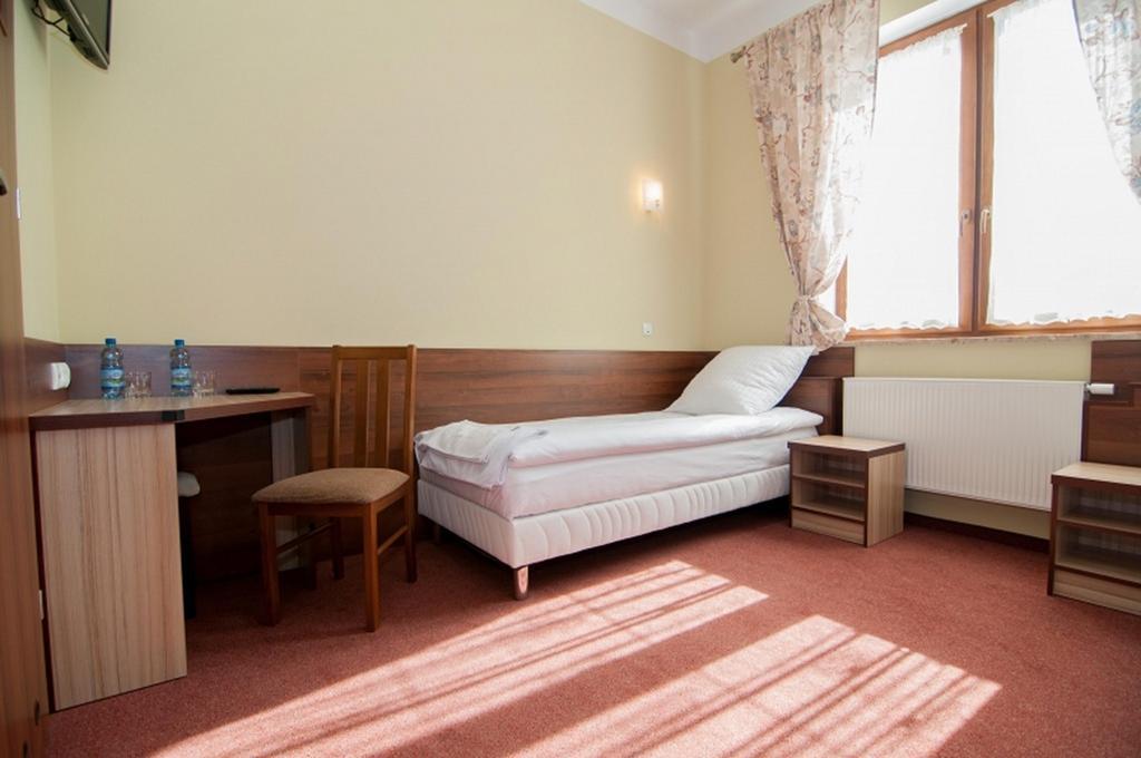 Vera Hotel Sulechów Екстериор снимка
